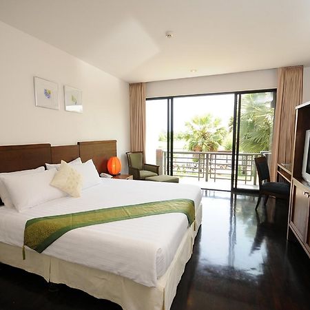 Suwan Golf & Country Club Guest House Nakhon Chai Si Eksteriør bilde