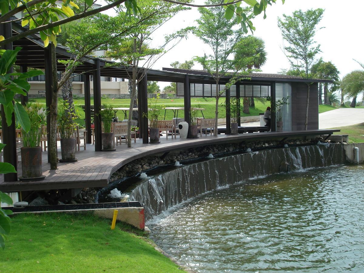 Suwan Golf & Country Club Guest House Nakhon Chai Si Eksteriør bilde